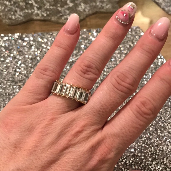 💕LAST ONE💕 Clear Crystal Baguette Stack Ring - Picture 5 of 5
